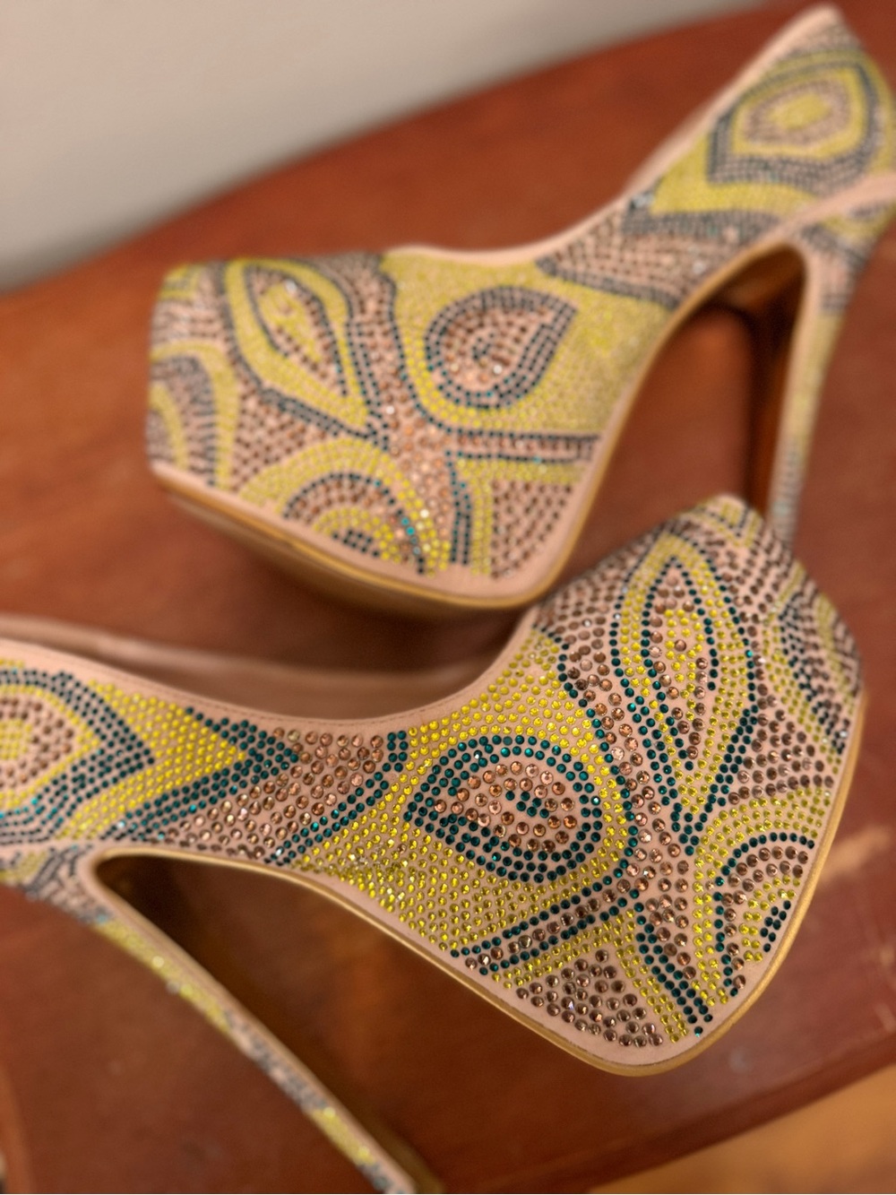 Alba Yellow Patterned Platform Pumps - Picture 7 of 10